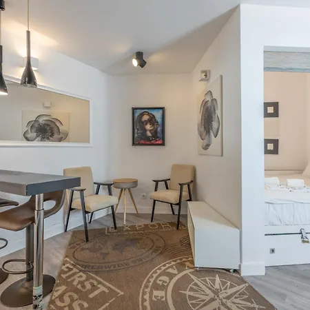 Apartment Madragoa Lisbon