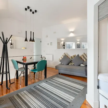 Madragoa Apartment