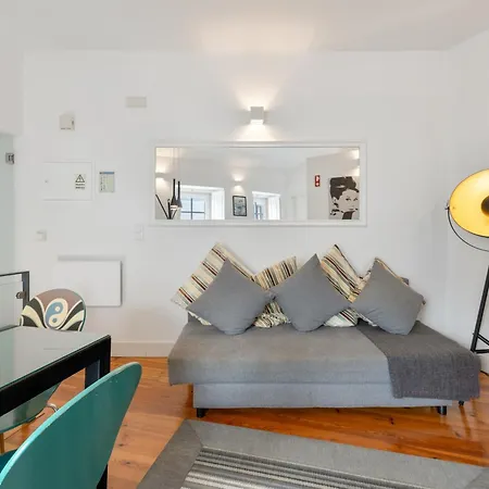 Madragoa Apartment
